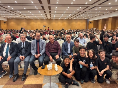 15 Temmuz Şehitleri Anadolu İmam Hatip Lisesi Öğrencileri Konferas