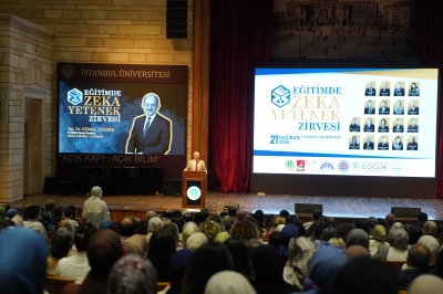 İstanbul Üniversitesi  "Eğitimde Zeka ve Yetenek Zirvesi"